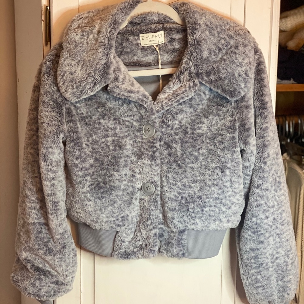 ｚ-ｓｕｐｐｌｙ ｆａｕｘ ｆｕｒ ｊａｃｋｅｔ